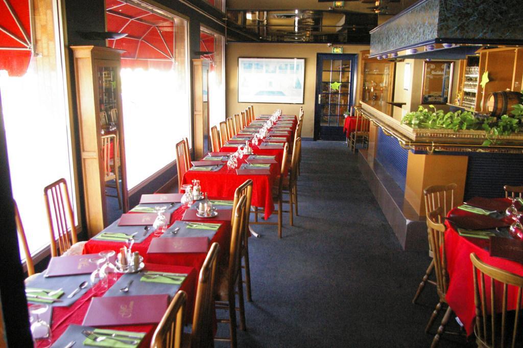 Le Skippy Dancotel Saint-Pierre-des-Corps Kültér fotó